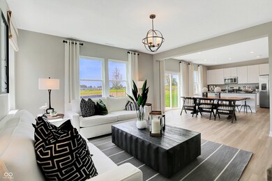 1636 Hemlock Cir, Greenfield, IN 46140 - photo 7