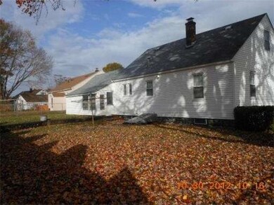 10 Cutler St, Lawrence, MA 01843 - photo 4