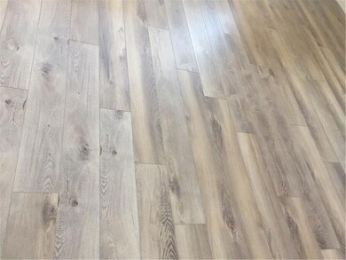 5646 Poplar Woods Ct, Columbus, IN 47203 - photo 5