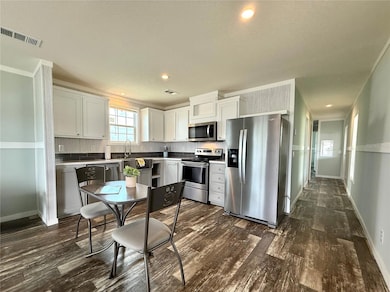 105 W Saint Johns Way, Apollo Beach, FL 33572 - photo 4