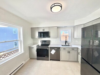 33 Home St unit A, Beverly, MA 01915 - photo 2