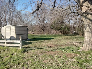 416 E Elm St, Durant, OK 74701 - photo 2