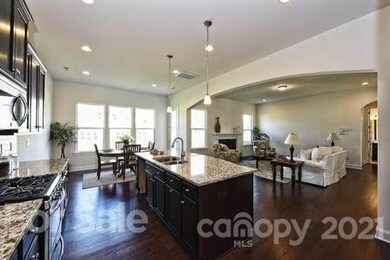 1570 Thatcher Crossing unit 6, Clover, SC 29710 - photo 5