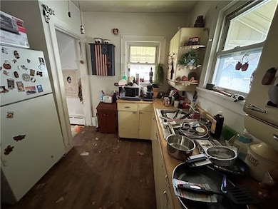 208 Orchard St, Pittsburgh, PA 15225 - photo 5