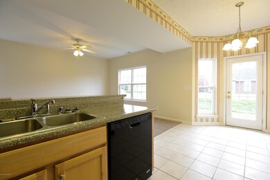 6954 Arbor Creek Dr unit 75, Louisville, KY 40228 - photo 6
