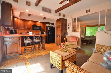 1625 Allen Ave, Allentown, PA 18103 - photo 2