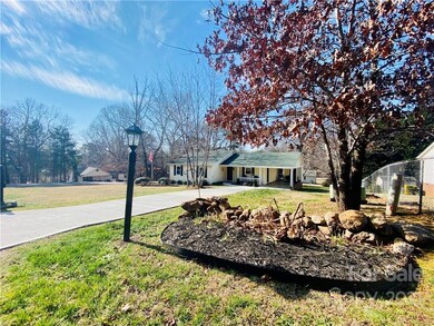 5121 Stoney Oaks Dr, Gastonia, NC 28052 - photo 4