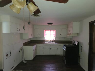 3300 Daffodil St, Pine Bluff, AR 71603 - photo 4