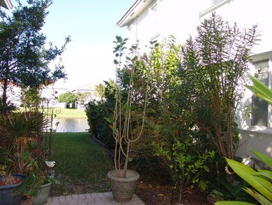 3071 Laurel Ridge Cir, Riviera Beach, FL 33404 - photo 3