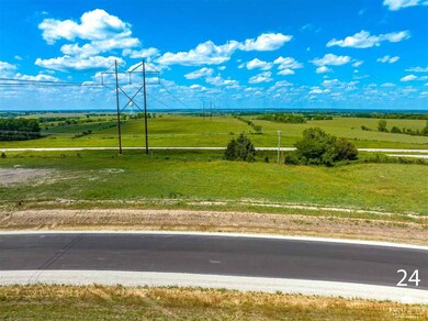 14416 Wildwood Cir, Wamego, KS 66547 - photo 3