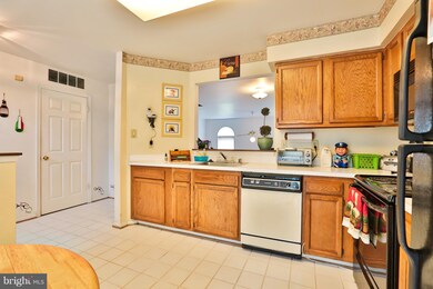 10 Winton Ct, Owings Mills, MD 21117 - photo 3