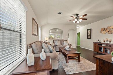 23338 E Pine Ivy Ln, Tomball, TX 77375 - photo 7