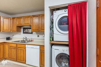 Kitchen MS_105063-SMALL