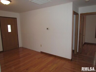 854 N Ohio St, Springfield, IL 62702 - photo 4