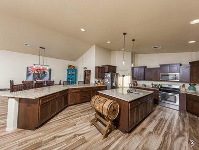 2266 S 46th Way, Yuma, AZ 85364 - photo 7