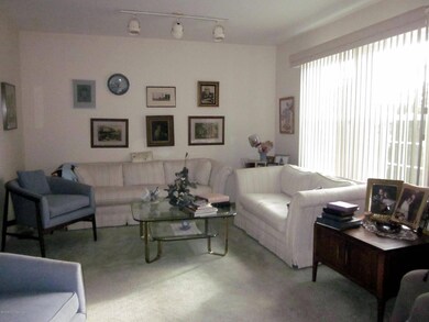 66B Yorkshire Dr, Monroe Township, NJ 08831 - photo 4