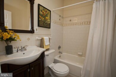 4115 Fairview Ave, Baltimore, MD 21216 - photo 7