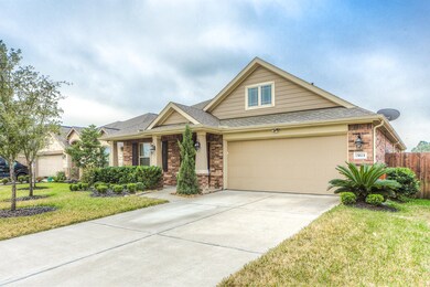 15615 Windsor Bluff Dr, Cypress, TX 77429 - photo 2