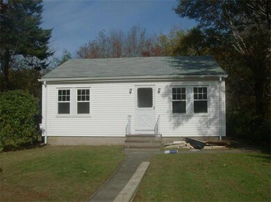 6 Kingston St, North Dartmouth, MA 02747 - photo 2