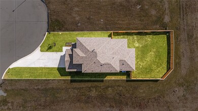 823 Tejas Village Pkwy, Beasley, TX 77417 - photo 2