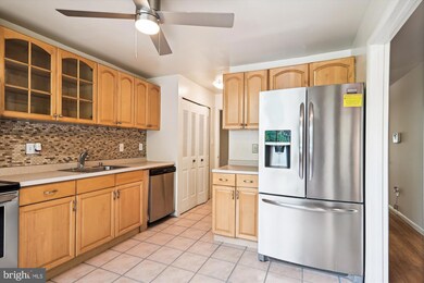 610 15th St S unit 2, Arlington, VA 22202 - photo 3