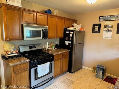 37 Maple Valley St, Sandusky, MI 48471 - photo 4