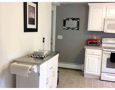 19 Lexington Ave, Florence, MA 01062 - photo 6