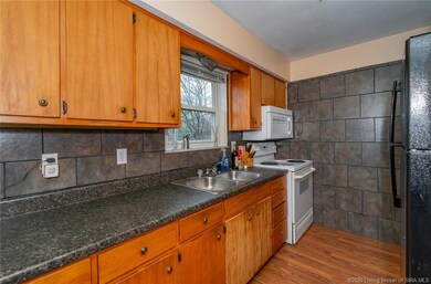 4007 Weber Ln, Floyds Knobs, IN 47119 - photo 3