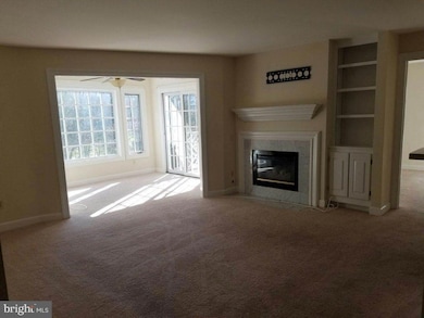 8111 Lacy Dr unit 203, Manassas, VA 20109 - photo 5