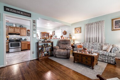 8904 Mahoney Drive-18