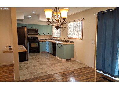 21301 SW Christensen Rd, Sheridan, OR 97378 - photo 7