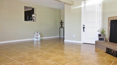 Living Room Passthrough into Kitchen