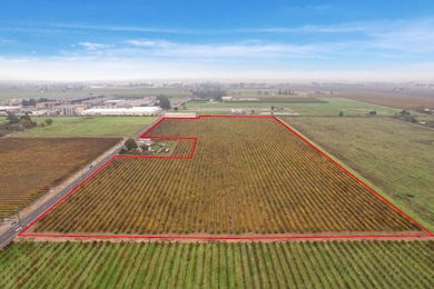 6233 E Woodbridge Rd, Acampo, CA 95220 - photo 4