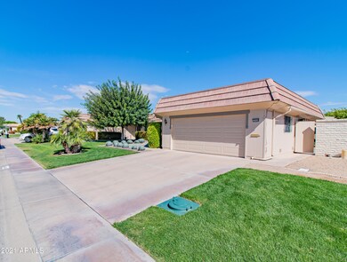 10444 W Hutton Dr, Sun City, AZ 85351 - photo 3