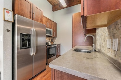 609 Central St unit 1207, Kansas City, MO 64105 - photo 6