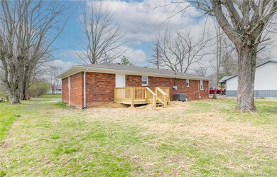 745 Goodin Dr, Austin, IN 47102 - photo 4