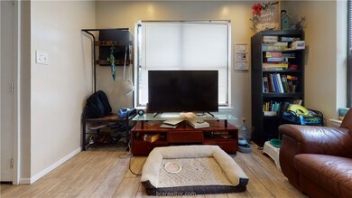 1219 April Bloom unit A, College Station, TX 77840 - photo 3