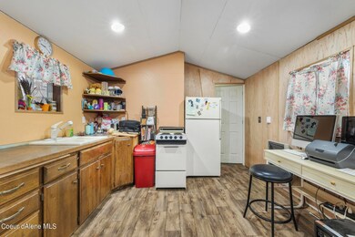 Kitchen (2)