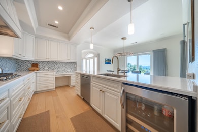 NEW QUARTZ COUNTERTOPS