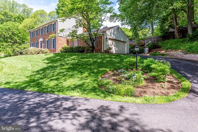 5815 Bent Twig Rd, McLean, VA 22101 - photo 4