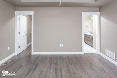 Master Bedroom_DMD_6996-SMALL