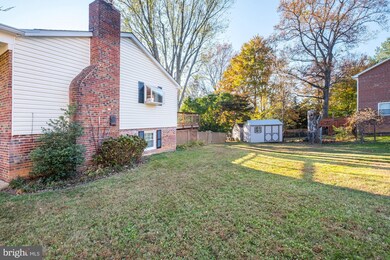 9502 Farmview Ct, Fairfax, VA 22032 - photo 3