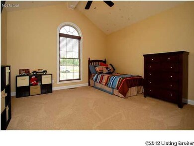 629 Sunray Dr, Shepherdsville, KY 40165 - photo 4