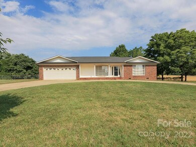 139 Martin Ln, Statesville, NC 28625 - photo 5