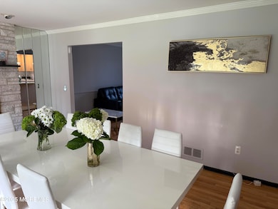 241 Cliftwood Rd, Oakhurst, NJ 07755 - photo 3