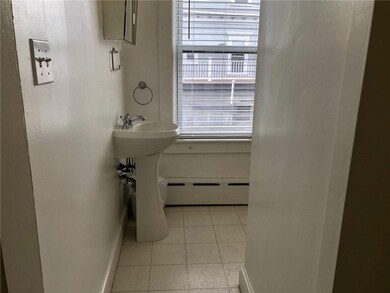 172 Broadway unit 176, Newport, RI 02840 - photo 4