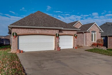 1269 E O'Gormon-102