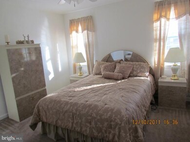 1502 Chilworth Ave, Middle River, MD 21220 - photo 5