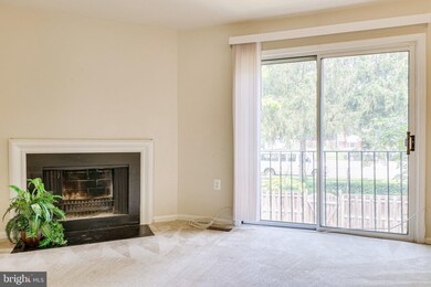 6008 Mardale Ln, Burke, VA 22015 - photo 4