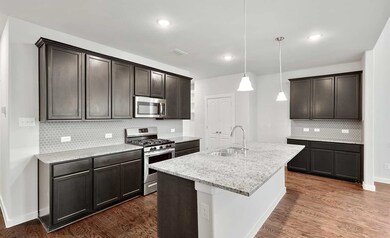 4543 Pinehurst Trace Dr, Pinehurst, TX 77362 - photo 4